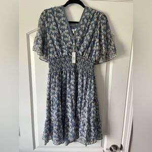 NEW WITH TAGS Max Studio L Flutter Sleeve Dress